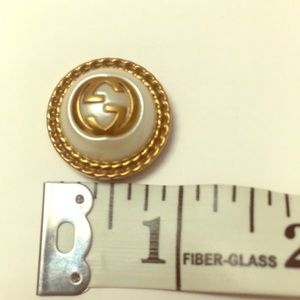 Gucci large pearl button